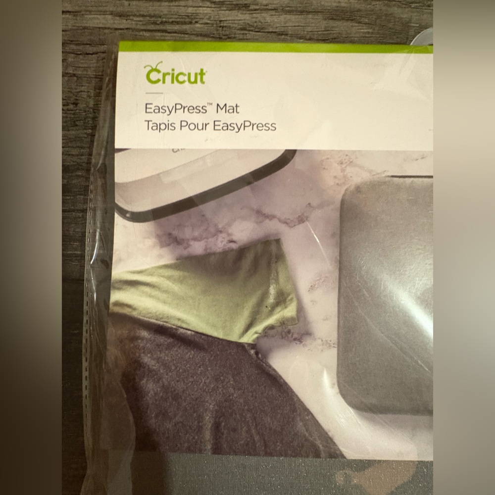 Cricut EasyPress Mat in Silver Gray 12x12